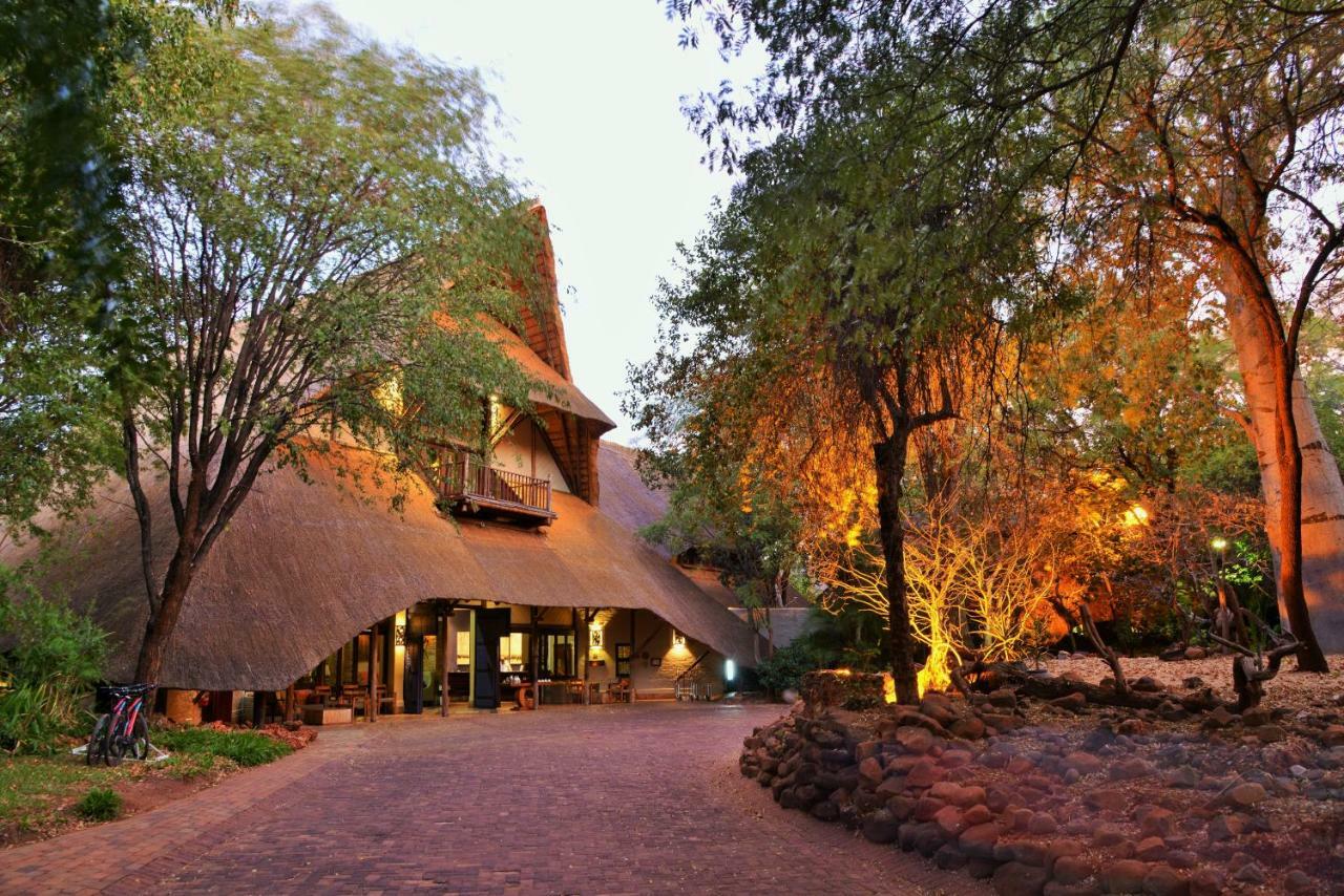 Victoria Falls Safari Lodge Екстер'єр фото