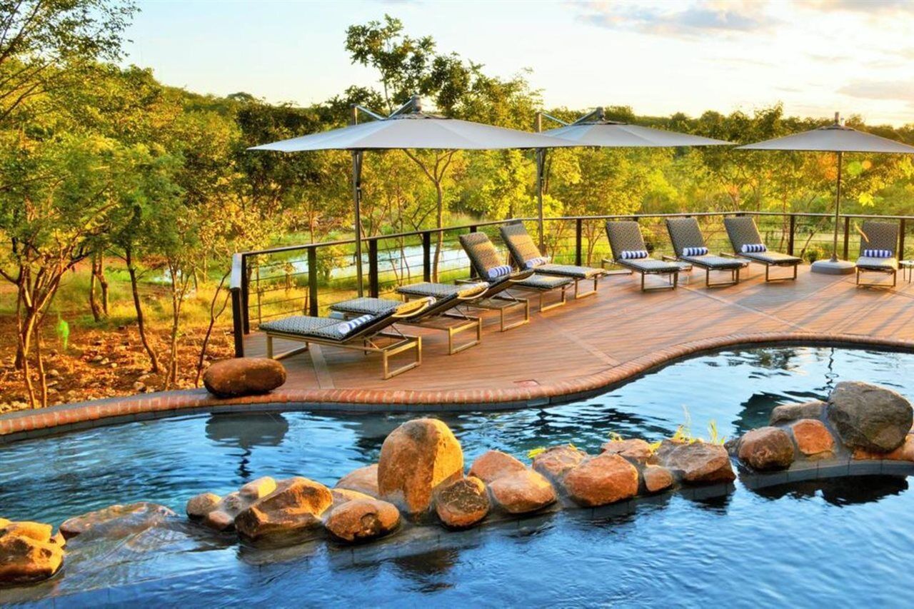 Victoria Falls Safari Lodge Екстер'єр фото